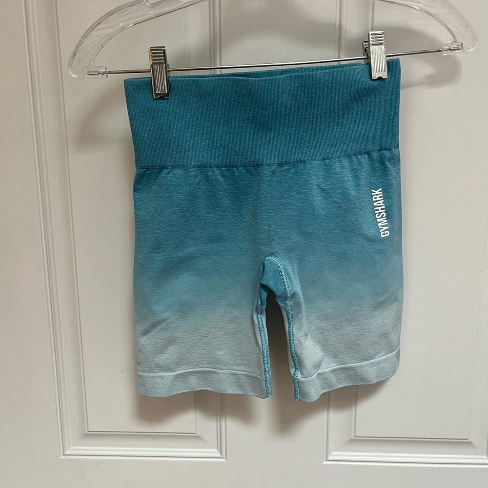 Gymshark ombré‎ blue compression biker shorts size small